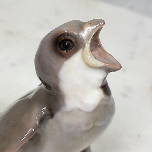 Vtg Bing Grondahl Young Sparrow Porcelain Figurine 1852 Tan Screeching For Food - Picture 12 of 14